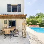 Βίλα Inti - Piscine, Jardin Prive & Barbecue *